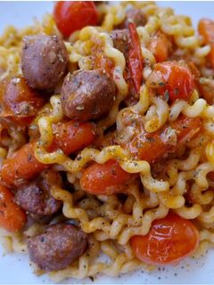 Una foto de Fusilli lunghi con ragú de butifarra