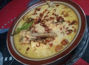 Foto resep Opor ayam tahu bumbu kuning