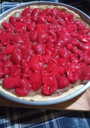 Una foto de Tartaleta de frutilla 🍓y crema pastelera de chocolate 🍫😋