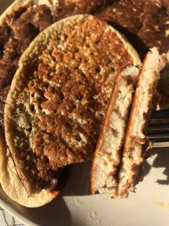 Una foto de Panqueques saludables sin harina refinada, azúcar ni manteca!