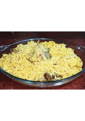 A picture of Yakhni pulao.