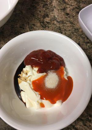 A picture of Spicy Mayo Mississippi Sauce.
