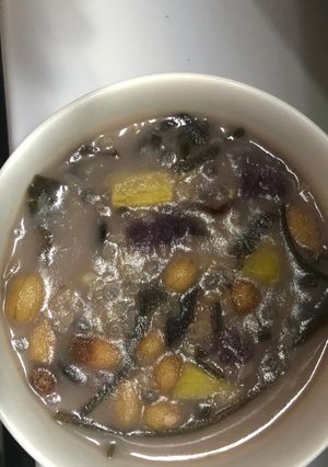 Hình của món Chè bà ba.