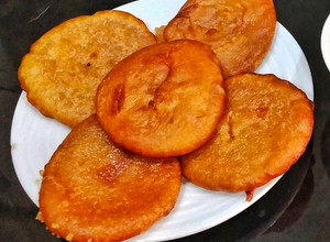 A picture of Malpua.