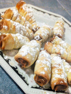 Una foto de Cubanitos de dulce de leche! Fácil y económico
