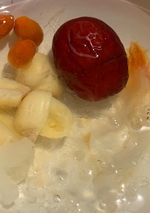 Hình của món Hồng yến chưng.