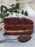 Torta De Chocolate, Crema De Café Y Dulce De Leche