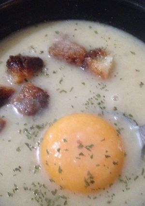 Una foto de Crema de cebolla