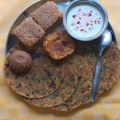 A picture of Palak (Spinach)Thepla.