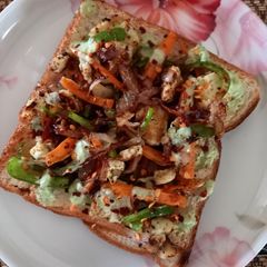 A picture of Bread open sandwich.