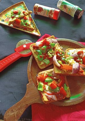 A picture of Bread pizza.
