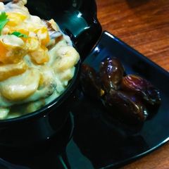 A picture of Cream fruit chaat.
