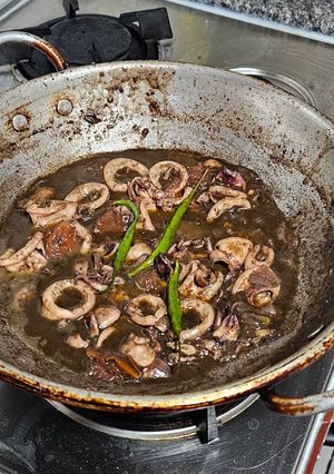 A picture of Pusit Adobo.