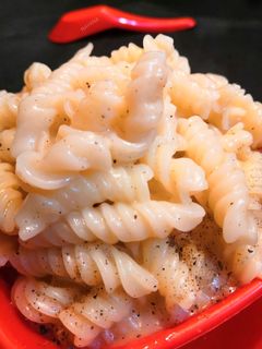 হোয়াইট সস পাত্তা (white sauce pasta recipe in Bengali) রেসিপির প্রধান ছবি