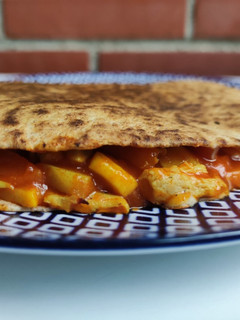 Una foto de Quesadillas de pollo y champiñones