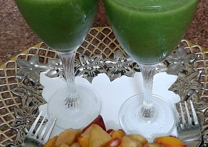 Step-by-Step Guide to Make Quick Hariyali Healthy Juice With Fruits