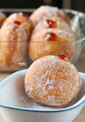 A picture of Soft and Fluffy Jelly Donuts.