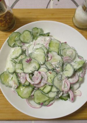 Cukormentes 🚫🍬 Gyors ⏱️ Savanyított Uborkasaláta 🥒 recept fotója