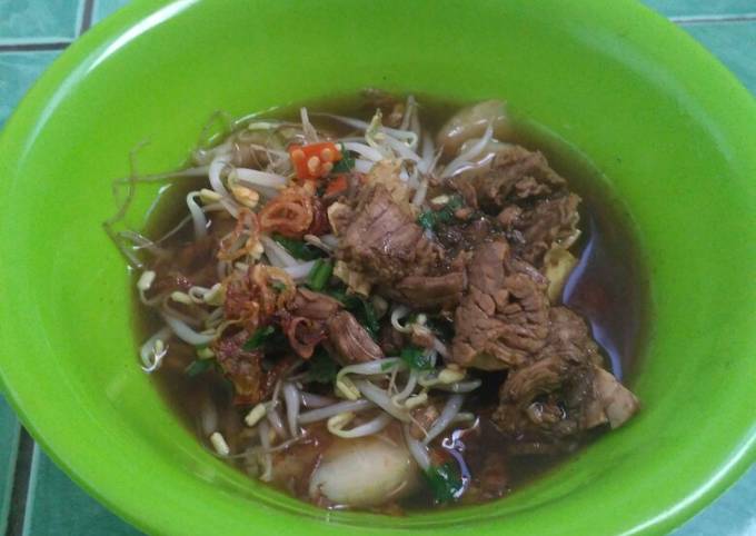 Cara Gampang Membuat Rawon simpel bumbu instan dengan lontong Anti Gagal