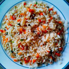 A picture of Vegetable Fried Rice using left over rice.