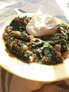 Una foto de Espinacas con almendra y garbanzos