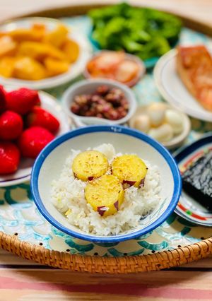 Hình của món Cơm Độn Khoai Lang.