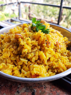 રજવાડી ખીચડી (Rajwadi Khichdi Recipe In Gujarati) રેસીપી મુખ્ય ફોટો