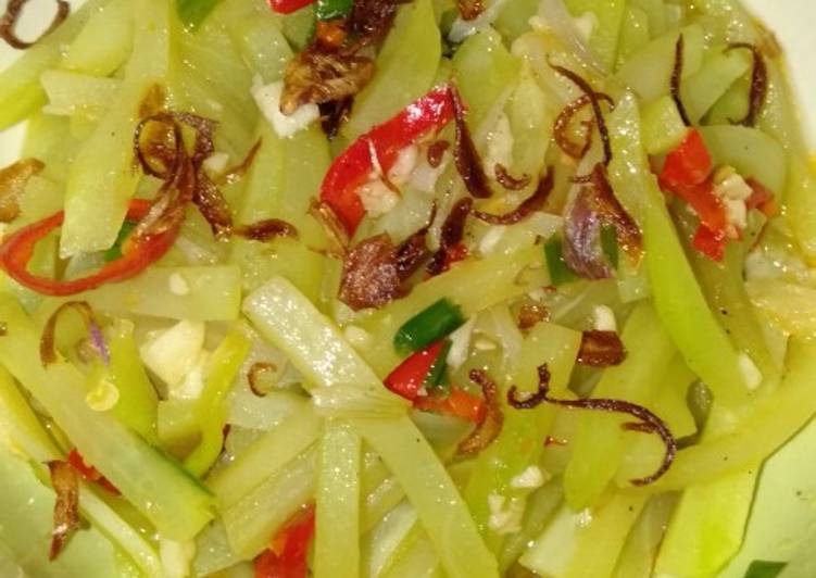 Bagaimana Membuat Tumis labu siam Anti Gagal