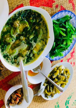 Hình của món Canh cua đồng với rau mùng tơi.