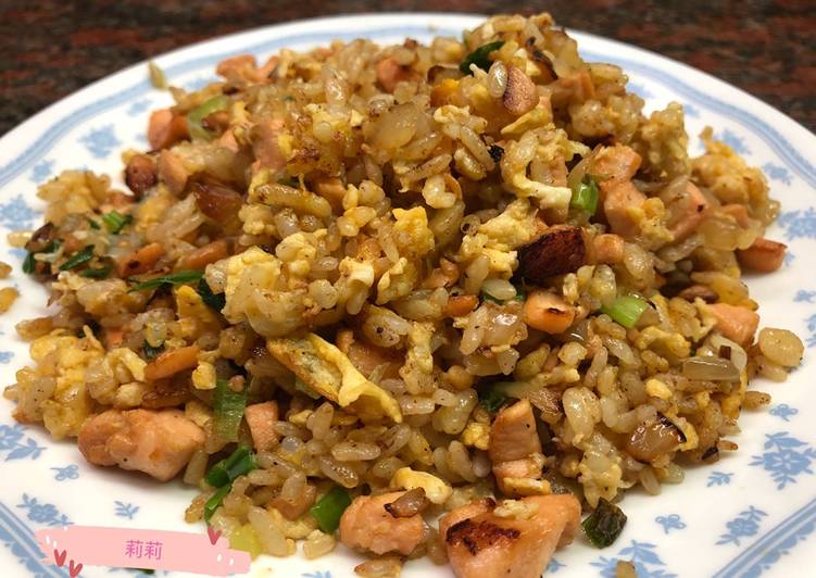 Resep Nasi goreng salmon 鮭魚炒飯, Bisa Manjain Lidah