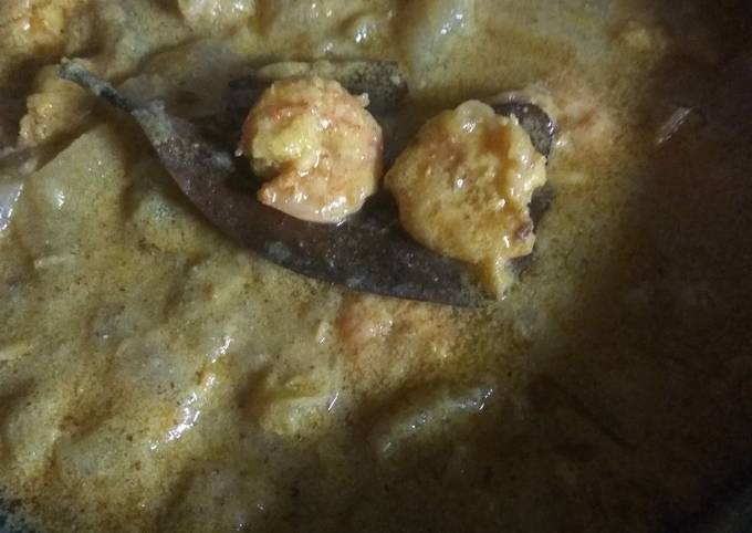 Quick prawn malai curry