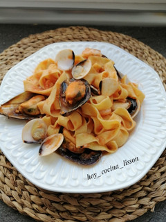 Una foto de Pappardelle marinera