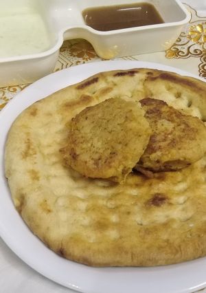 A picture of Naan Tikki😋.