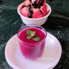 A picture of Anar (Pomegranate) Juice.