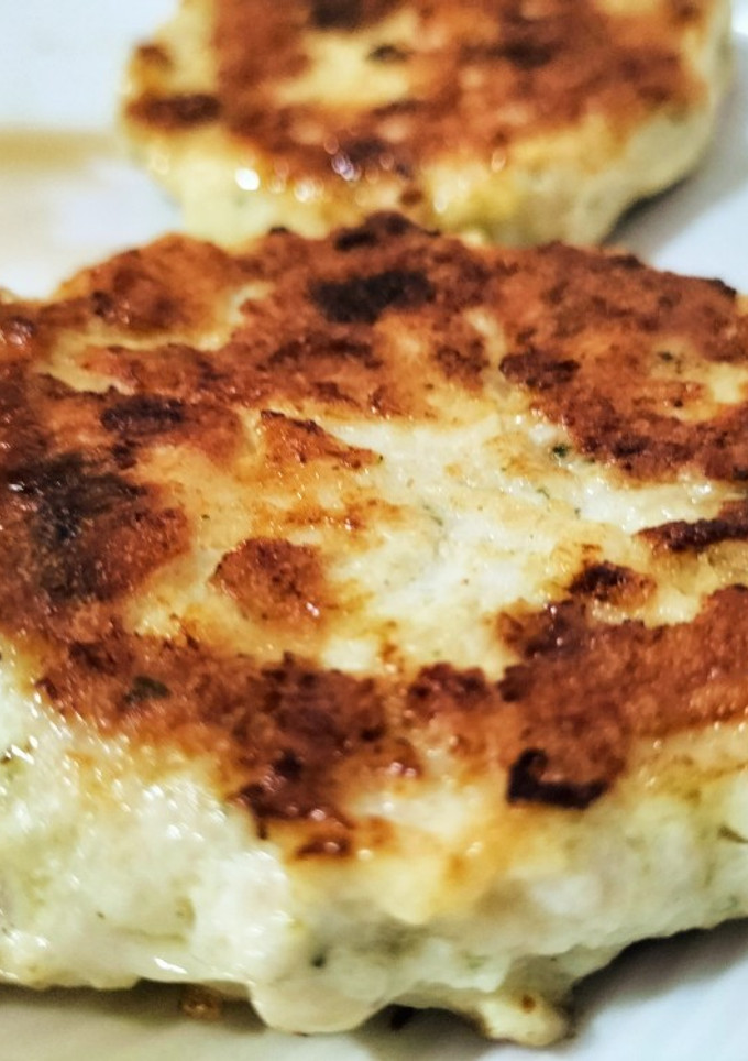 Una foto de Hamburguesa casera de pollo