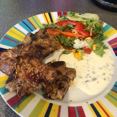 A picture of Grilled lamb chops.