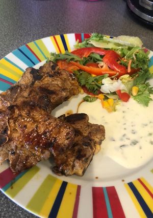 A picture of Grilled lamb chops.