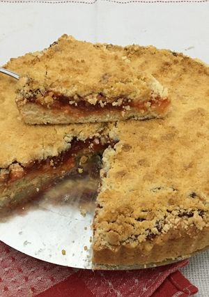 Una foto de TORTA CRUMBLE DE MEMBRILLO🥧