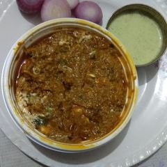 A picture of Shahi paneer.