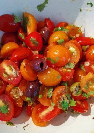 A picture of Tomato salad.