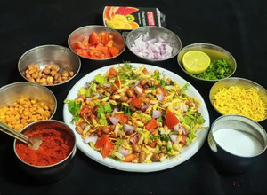 A picture of 10 minutes Snack dry Murmura Bhel (jalmuri).