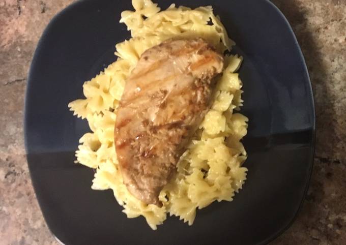 Teriyaki chicken served on Parmesan pasta