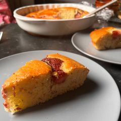 A picture of Rosemary Strawberry Sponge Cake.