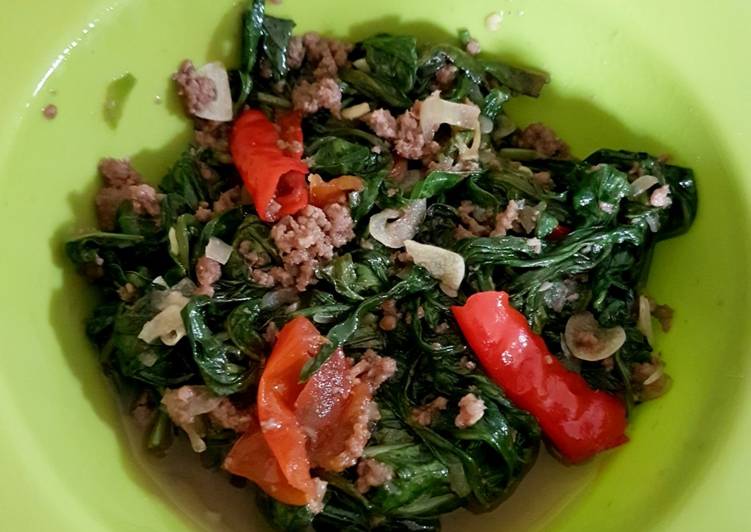 Tumis Kangkung Daging