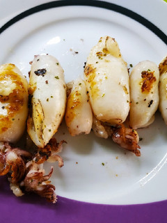 Una foto de Calamares a la plancha