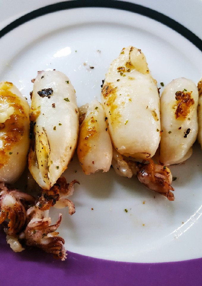 Una foto de Calamares a la plancha