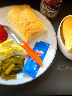 عکسی از دستور ساندویچ تخم مرغ آبپز (لقمه مدرسه)