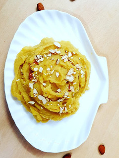 மேங்கோ கோகனட் மில்க் ஸ்வீட் (Mango coconut milk sweet Recipe in Tamil) செய்முறை முக்கிய புகைப்படம்