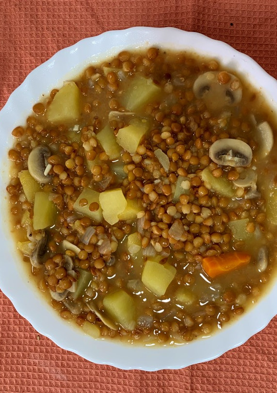Una foto de Lentejas con manzana y champiñones
