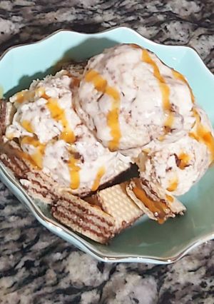 A picture of Vanilla choco icecream.